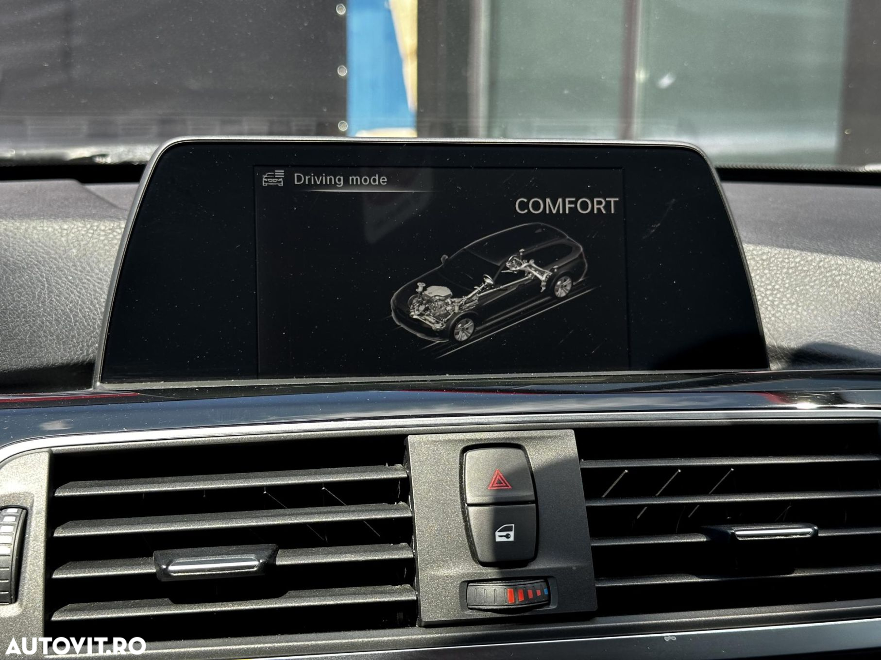 BMW Seria 3 318d Touring Aut. Sport Line - 15