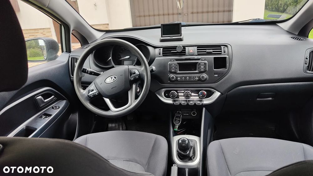 Kia Rio 1.4 Edition 7 - 8