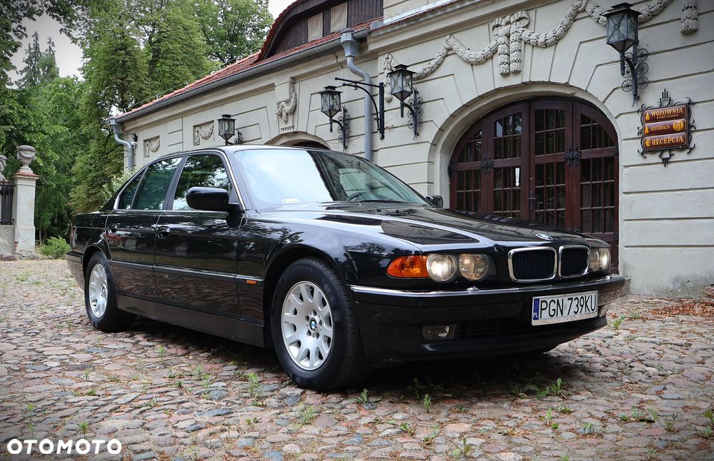 BMW Seria 7 - 17