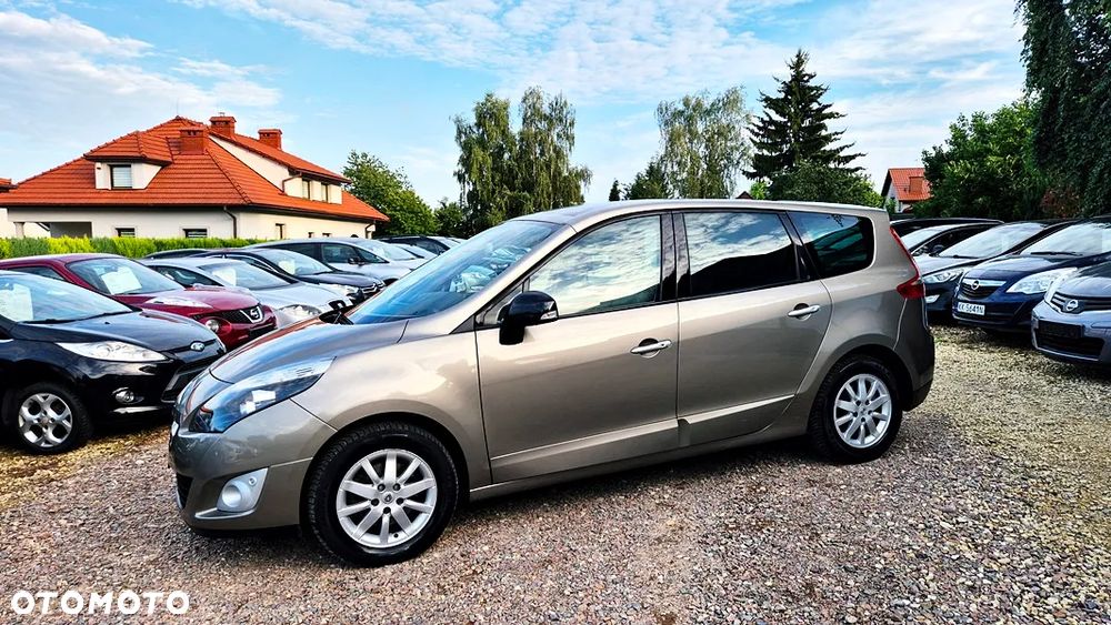 Renault Grand Scenic 2.0 16V 140 CVT Bose Edition - 21