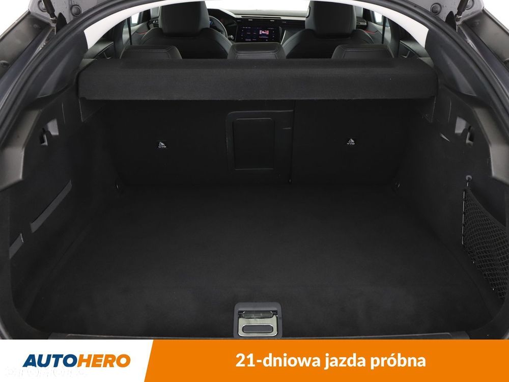Peugeot 408 - 18
