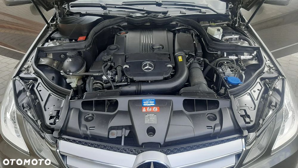 Mercedes-Benz Klasa E 250 CGI BlueEFFICIENCY Automatik Avantgarde - 38