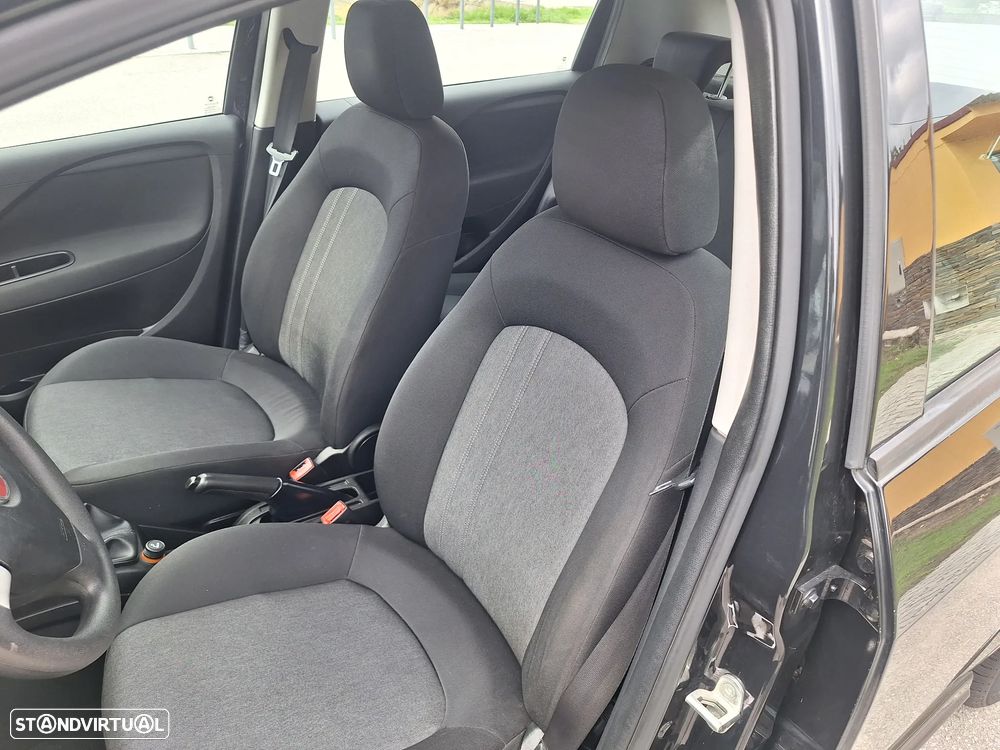 Fiat Punto 1.2 Young II S&S - 38