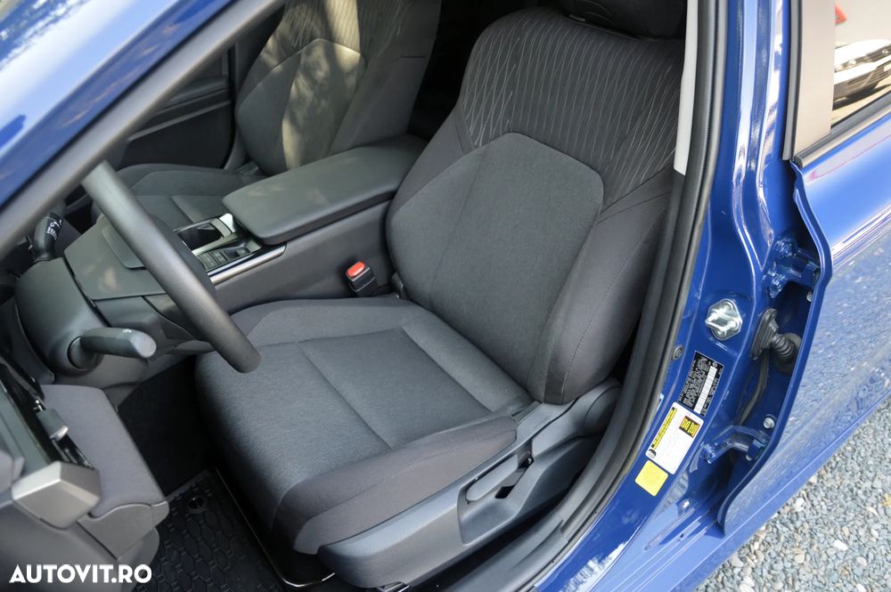 Toyota Camry Business Edition - 21