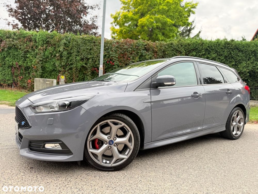 Ford Focus 2.0 TDCi ST mit Leder-Sport-Paket - 15
