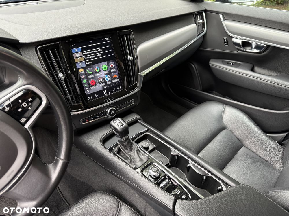 Volvo V90 D4 Geartronic Momentum Pro - 13