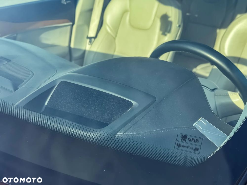 Volvo XC 90 D5 AWD Inscription - 22