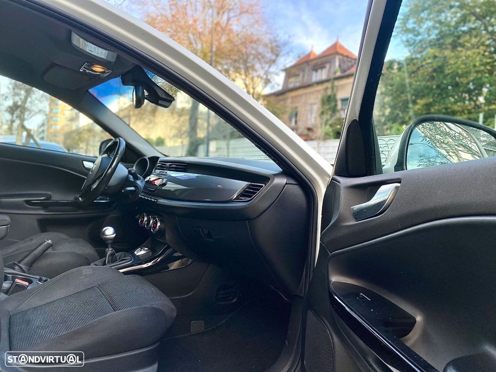 Alfa Romeo Giulietta 1.6 JTDm Corporate - 21