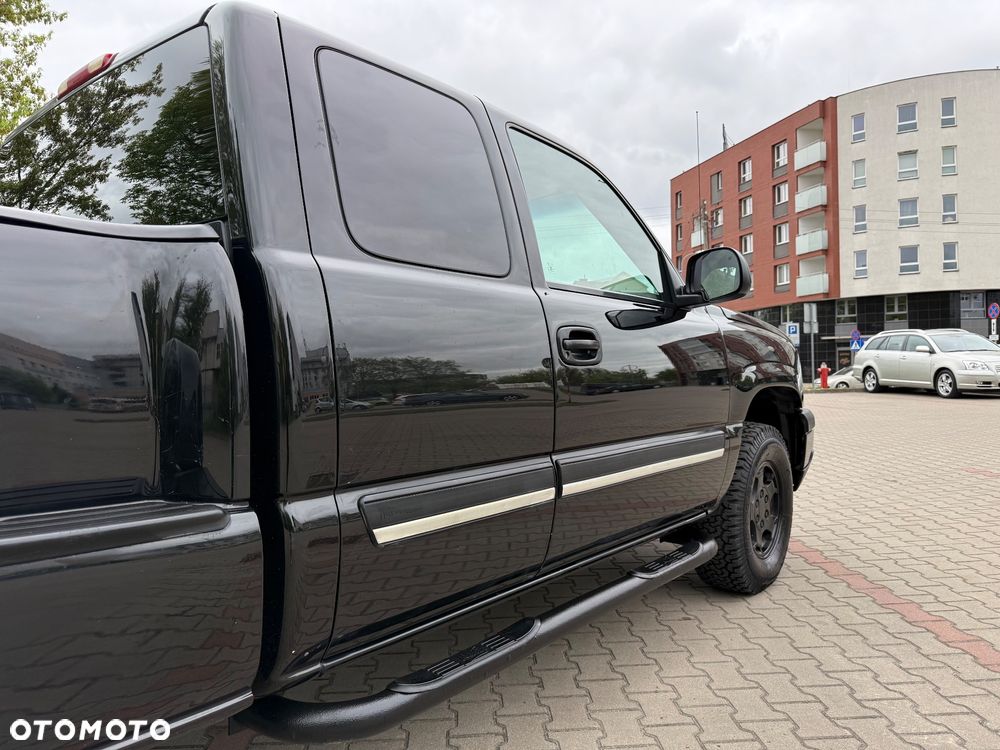 Chevrolet Silverado - 11
