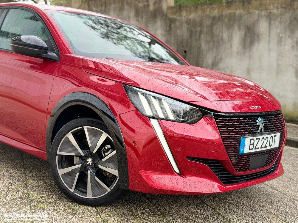 Peugeot e-208 GT - 2