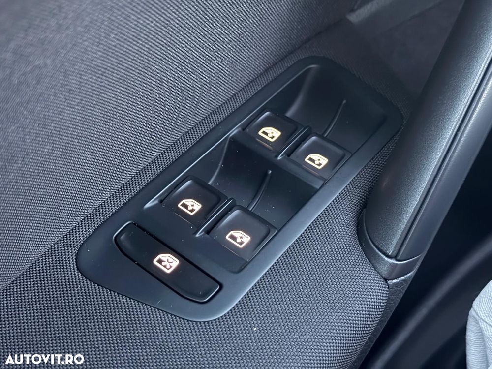 Volkswagen Golf 1.0 TSI Trendline - 25