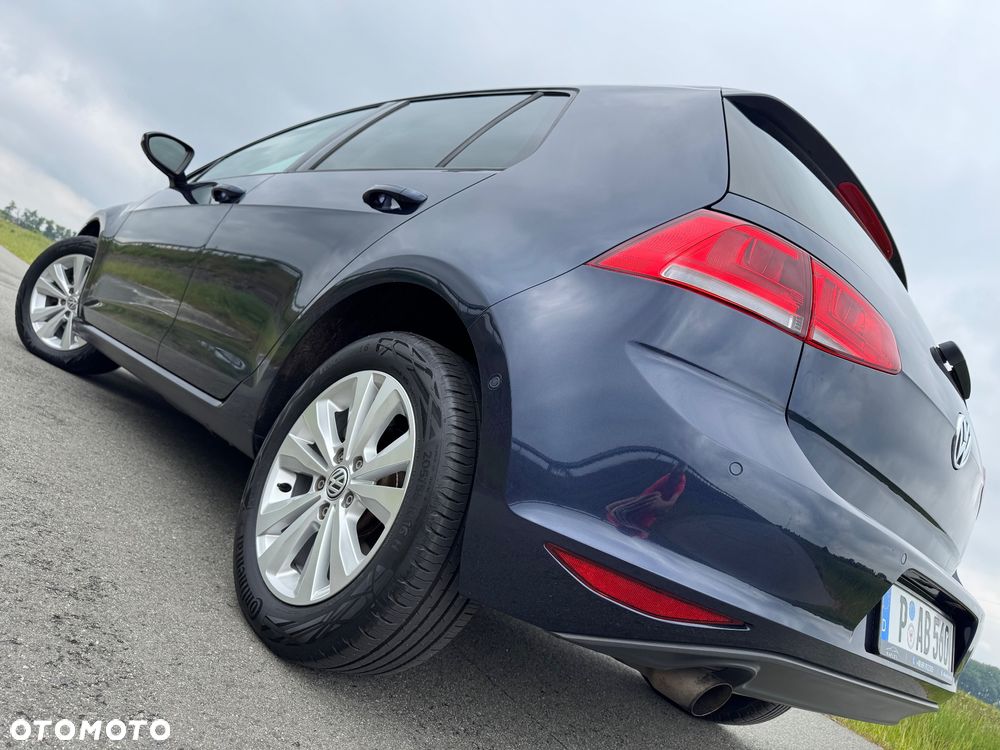 Volkswagen Golf 1.2 TSI BMT Comfortline - 22
