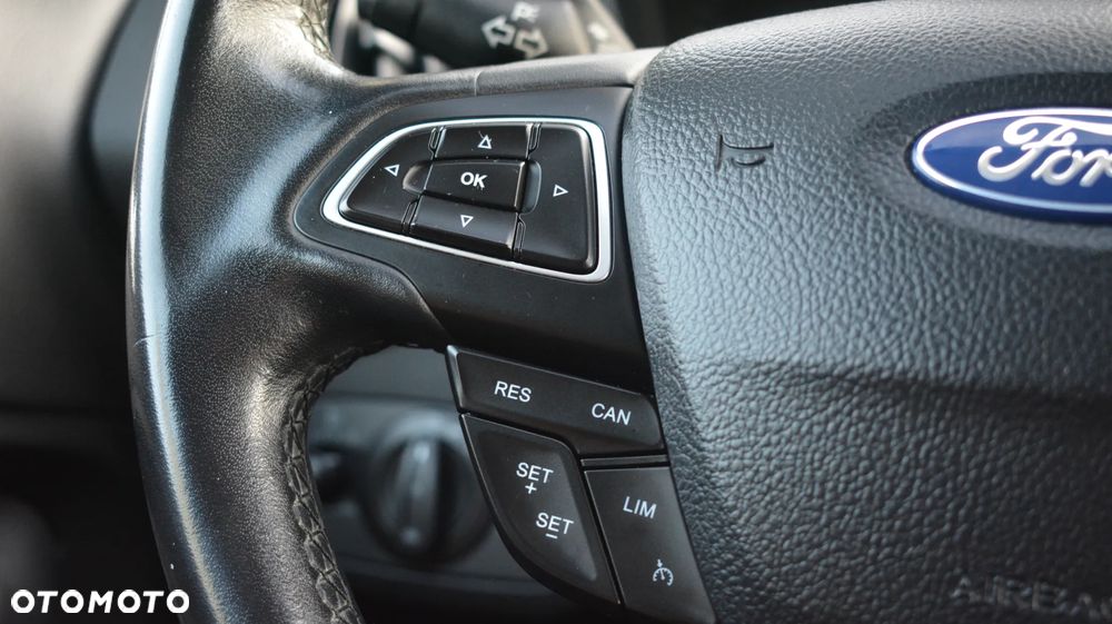 Ford Grand C-MAX - 28