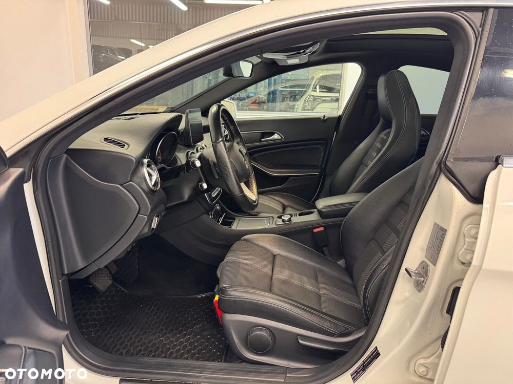 Mercedes-Benz CLA - 9