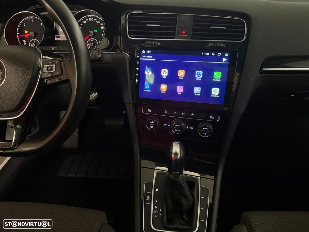 VW Golf 1.6 TDi DPF BlueMotion DSG Style - 16