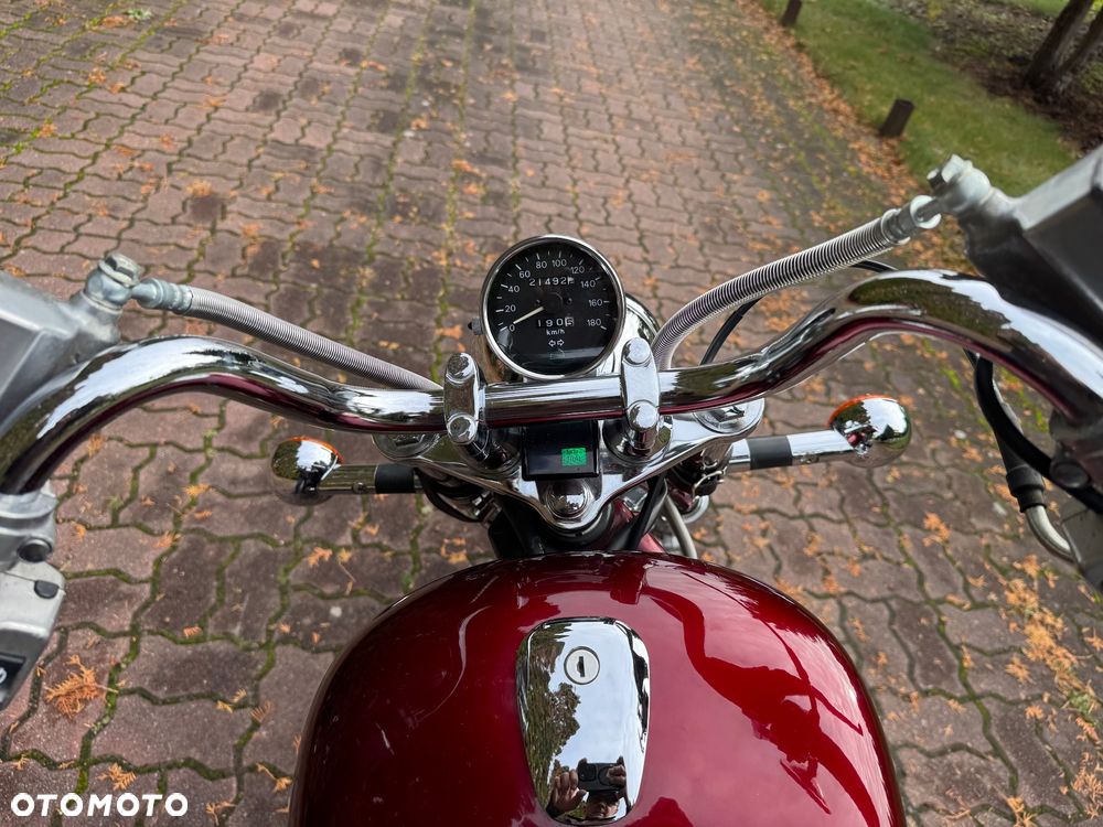 Suzuki Intruder - 20