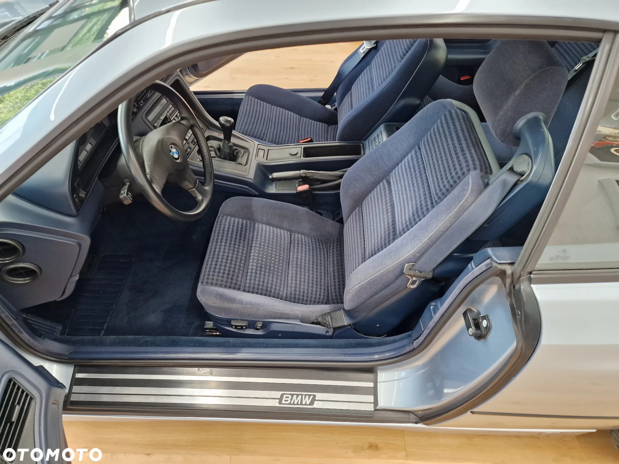 BMW Seria 8 - 24