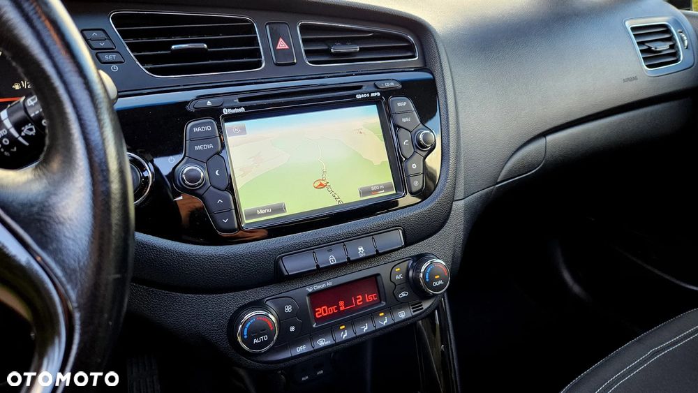 Kia Ceed 1.6 GDI DCT Platinum Edition - 29