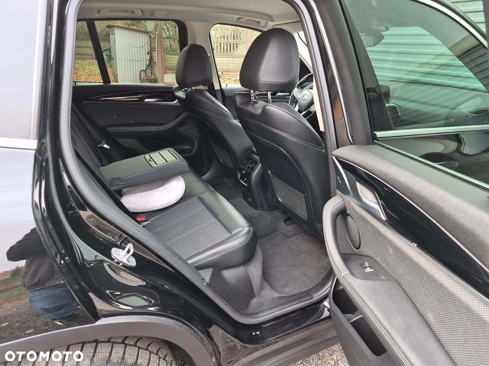 BMW X3 xDrive20i - 23