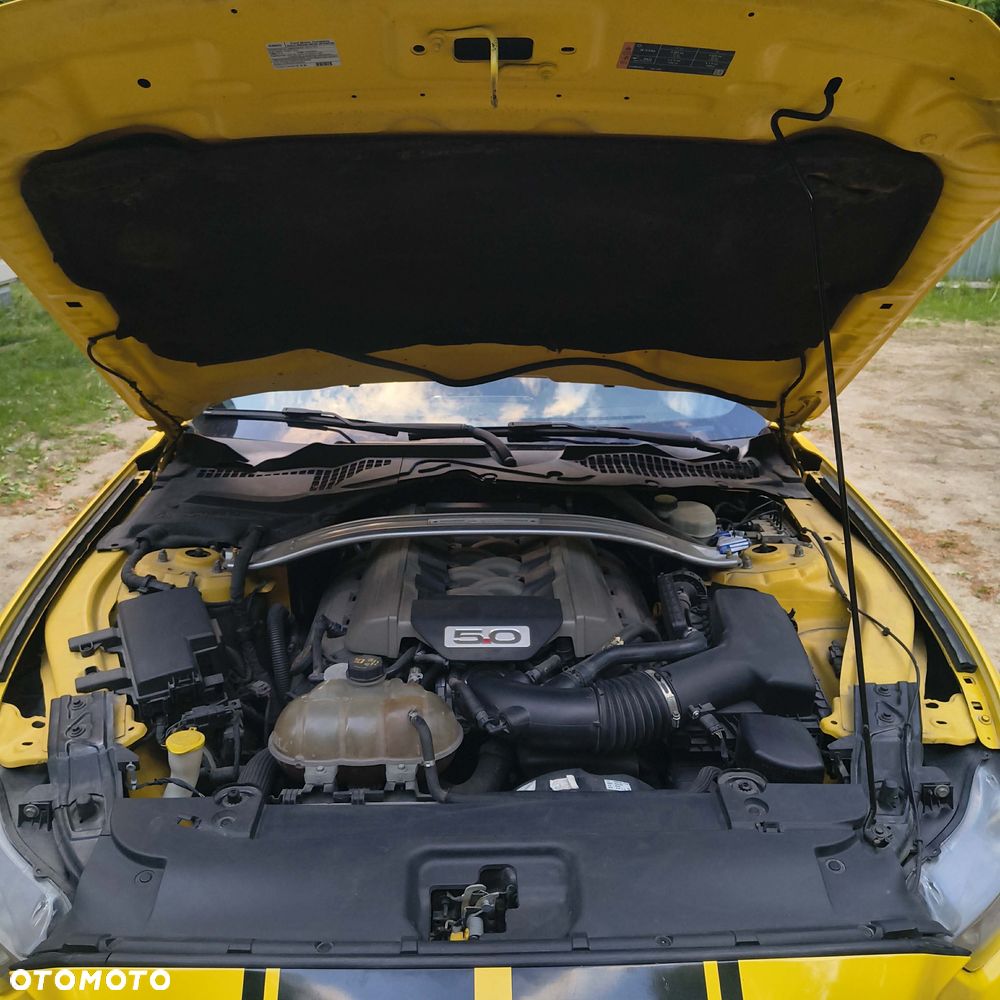 Ford Mustang - 21