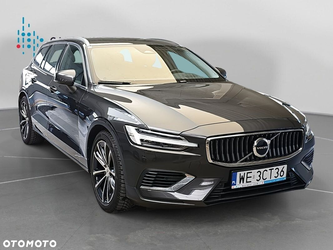 Volvo V60 T6 AWD Plug-In Hybrid Ultra Dark - 6