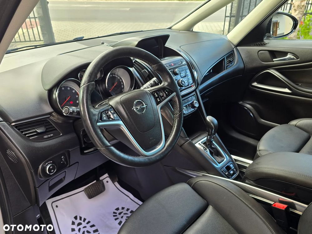 Opel Zafira 1.6 T SIDI Cosmo - 25