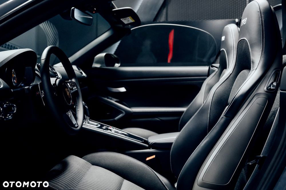 Porsche 718 Boxster PDK - 19