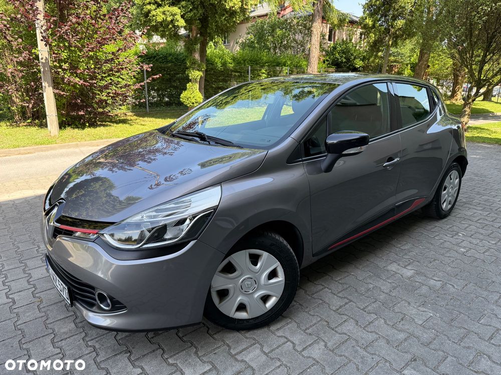 Renault Clio 1.2 16V 75 Experience - 19