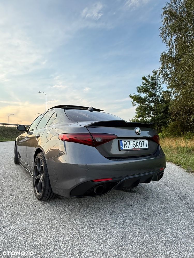 Alfa Romeo Giulia 2.0 Turbo TI Q4 - 5