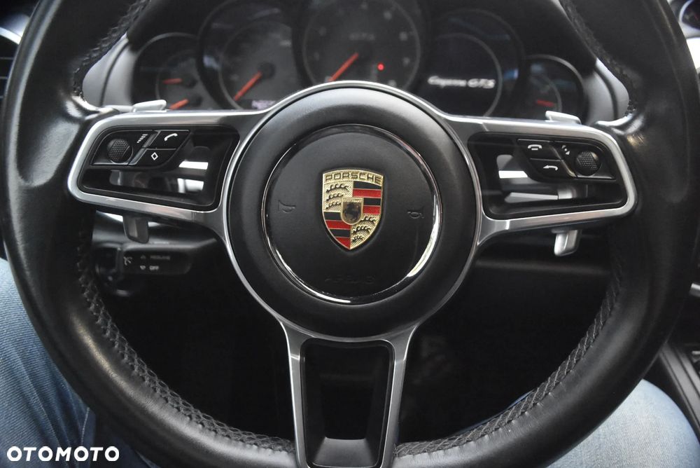 Porsche Cayenne - 13