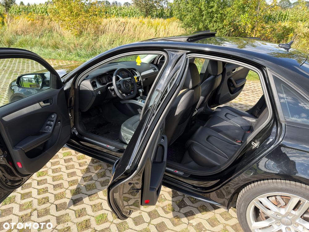 Audi A4 Limousine - 9