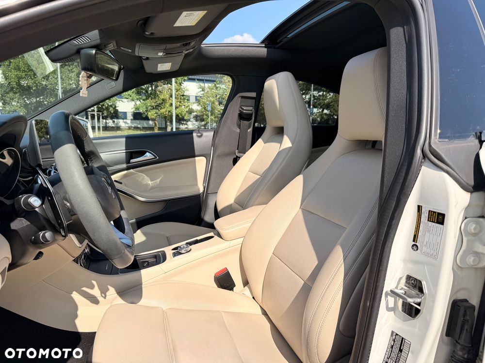 Mercedes-Benz CLA 250 7G-DCT AMG Line - 7