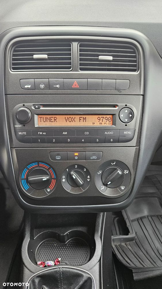 Fiat Punto - 16