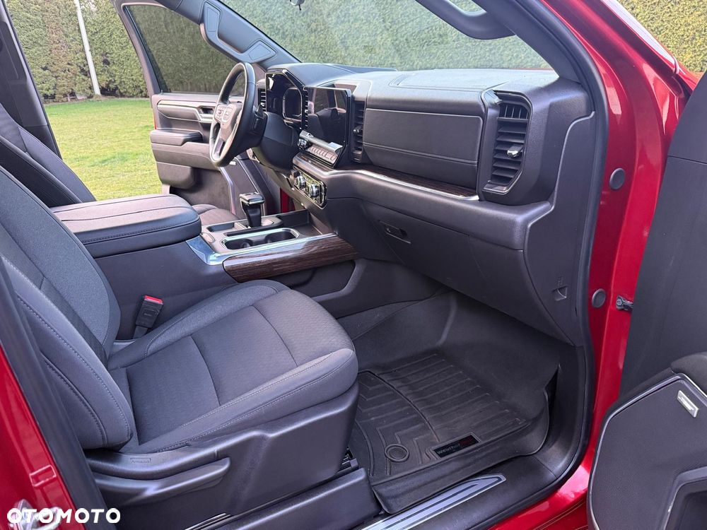 GMC Sierra - 19