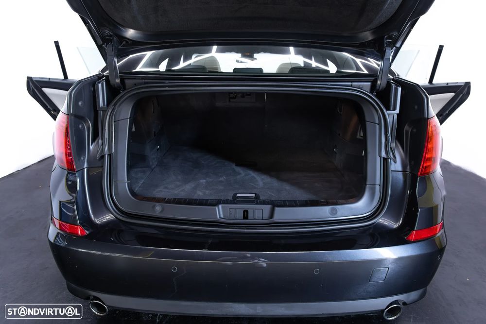 BMW 535 Gran Turismo - 15