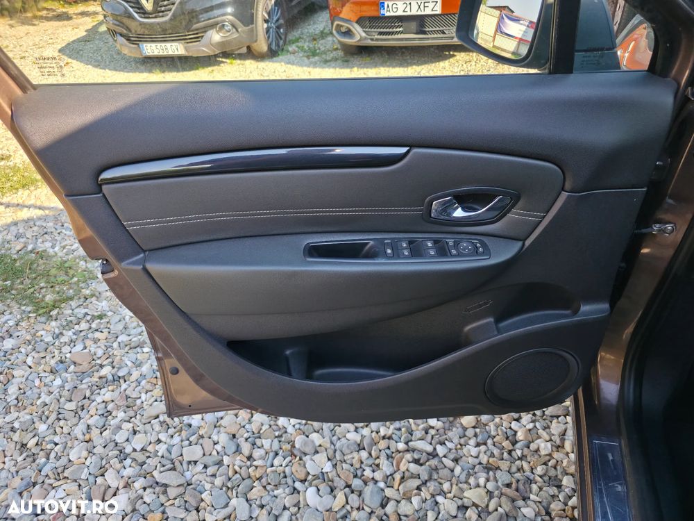 Renault Scenic ENERGY dCi 110 INTENS - 19