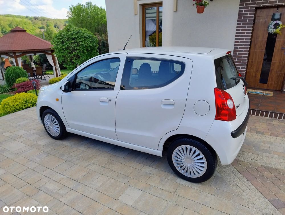 Nissan Pixo - 3