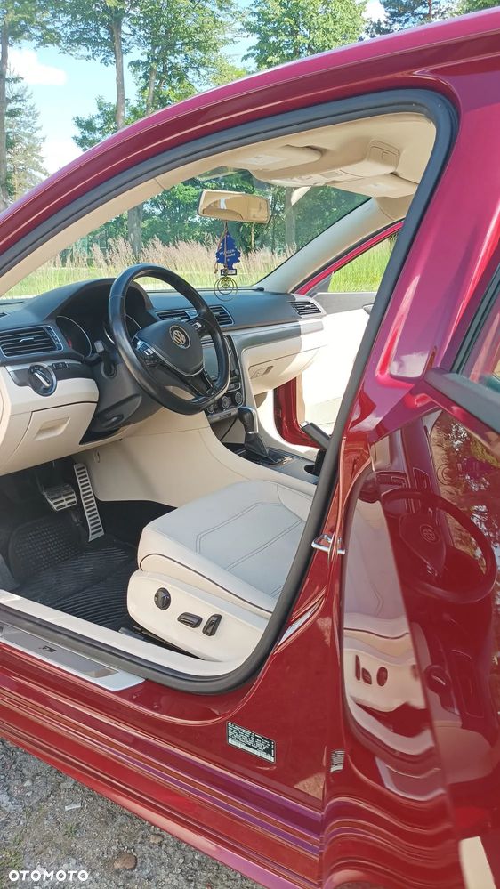 Volkswagen Passat - 27