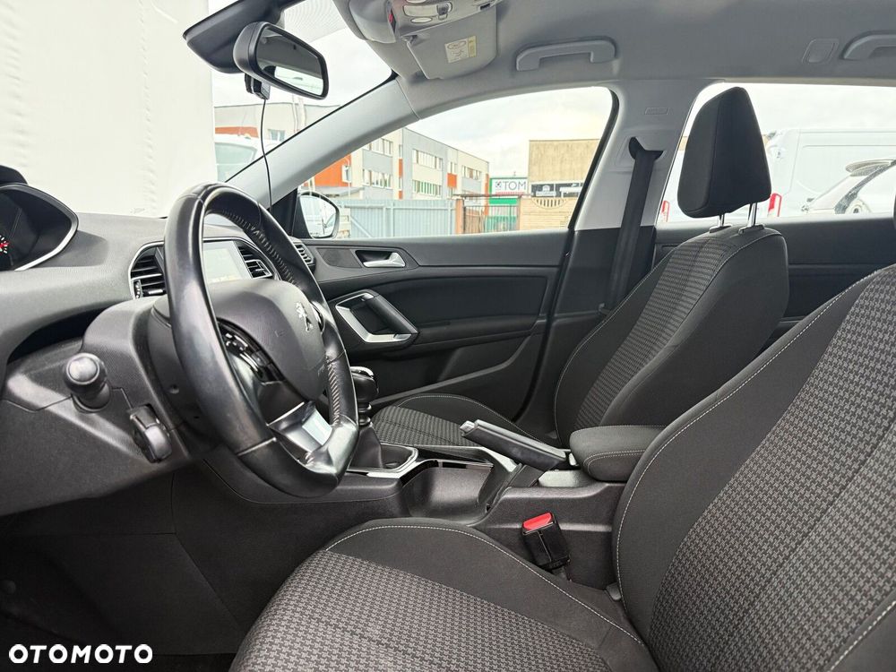 Peugeot 308 1.2 PureTech Active S&S - 12