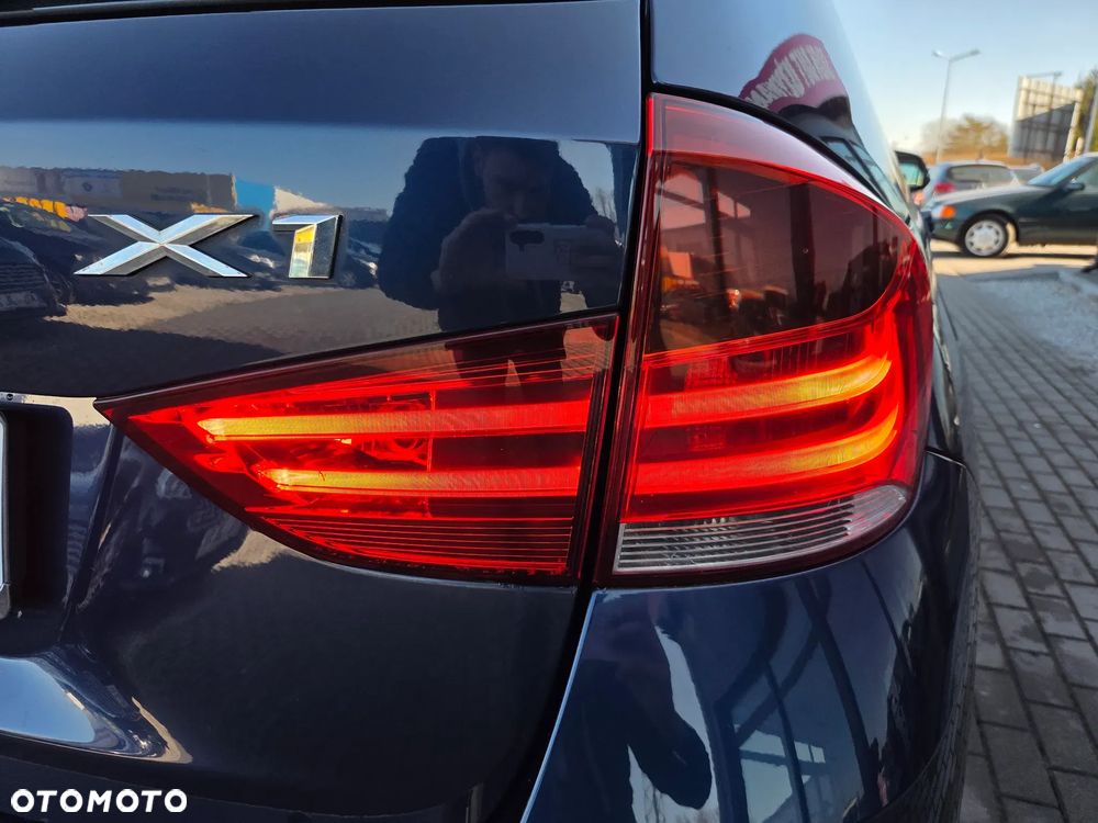 BMW X1 xDrive18d xLine - 6