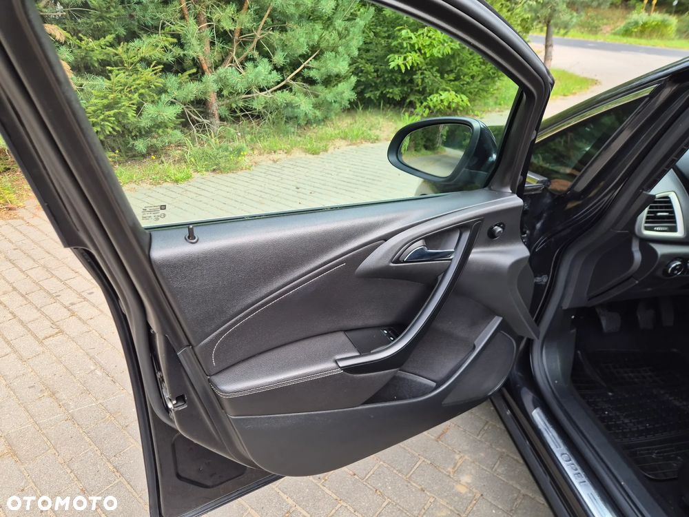 Opel Astra 1.4 T Cosmo - 26
