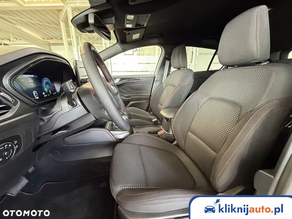 Ford Focus 1.0 EcoBoost mHEV ST-Line X - 5