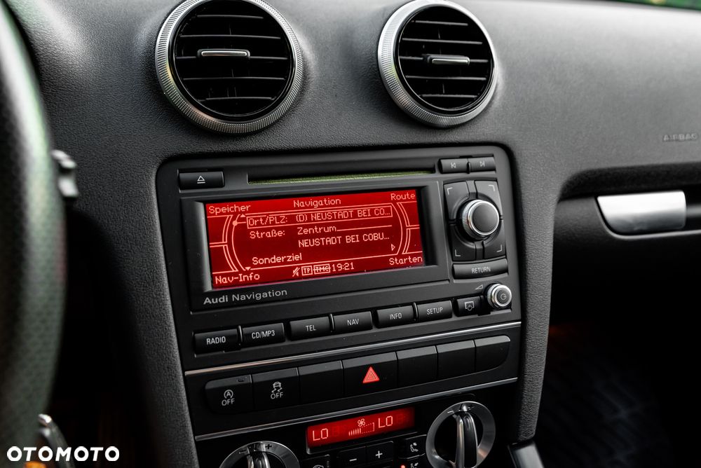 Audi A3 Sportback 2.0 TDI Ambiente - 29