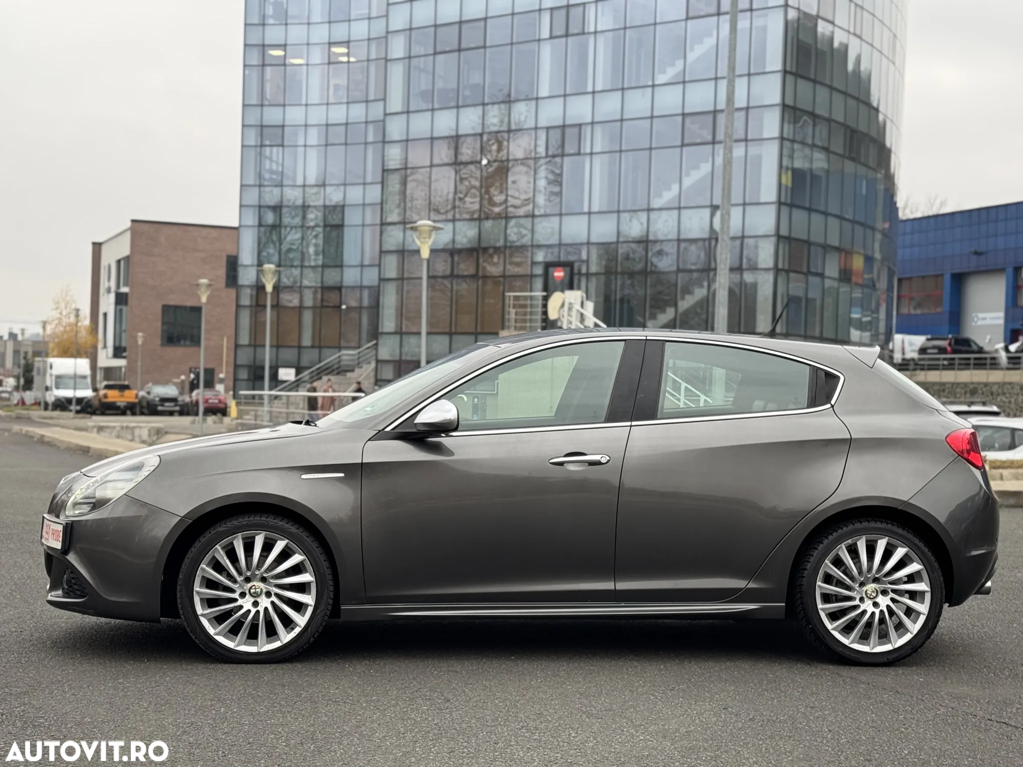 Alfa Romeo Giulietta 1.6 Mjet Distinctive - 9