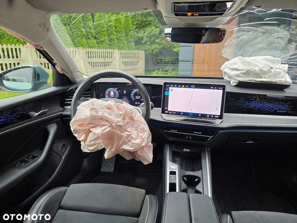 Volkswagen Passat - 18