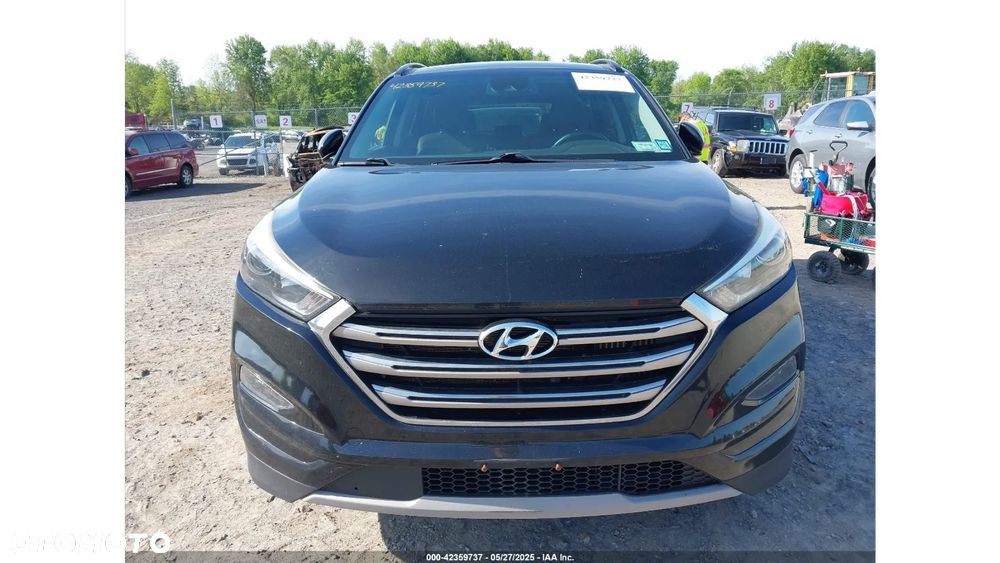 Hyundai Tucson - 8