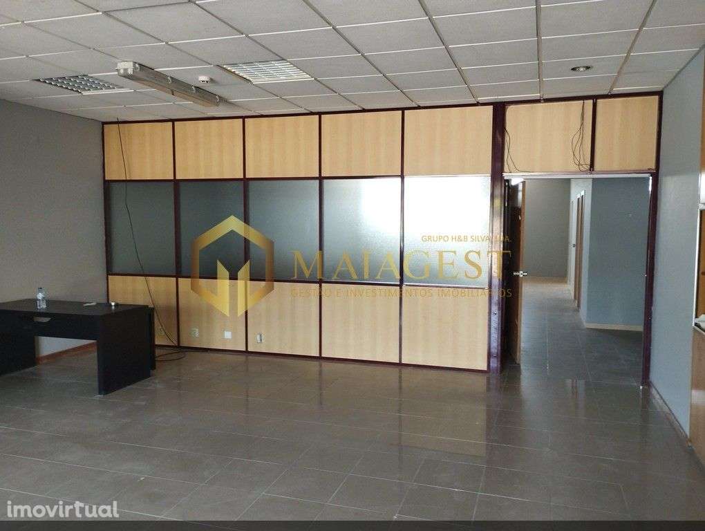 Loja em S. Mamede Infesta com 2 Escritórios - Grande imagem: 4/22