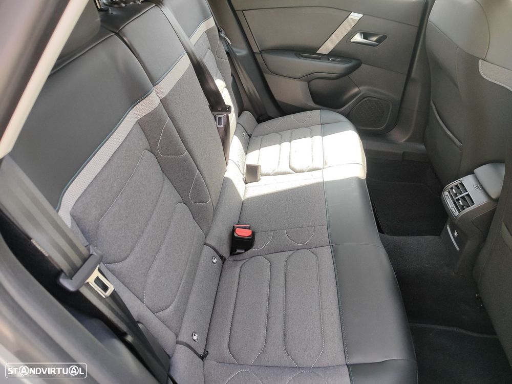Citroën C4 1.5 BlueHDi Plus EAT8 - 8
