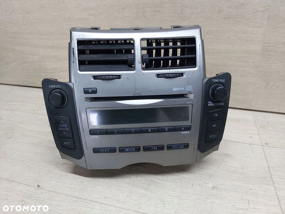 Toyota Yaris II LIFT Radio CD W13812 86120-0D520 - 1