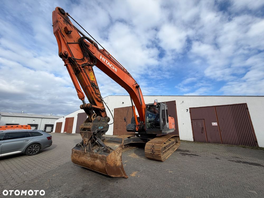 Hitachi ZX250LC-3 - 5